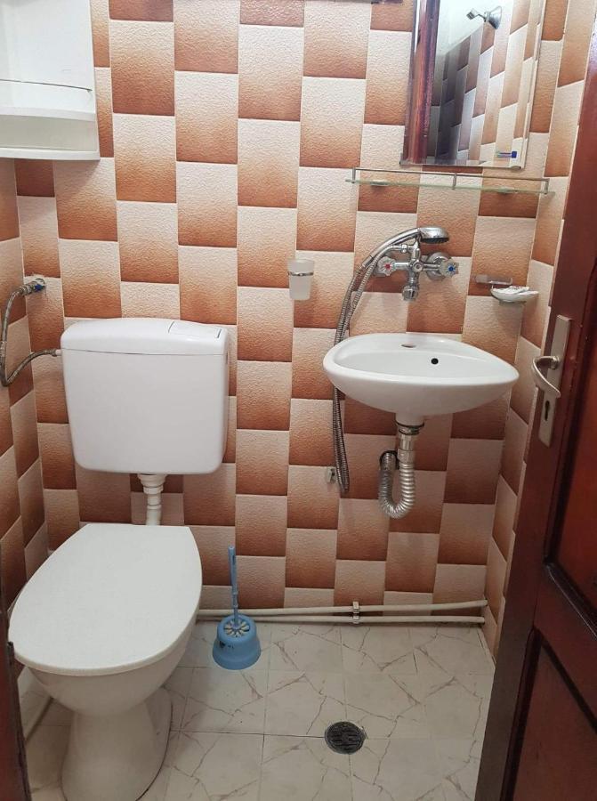 Цвета Hotel Sinemoretz Buitenkant foto