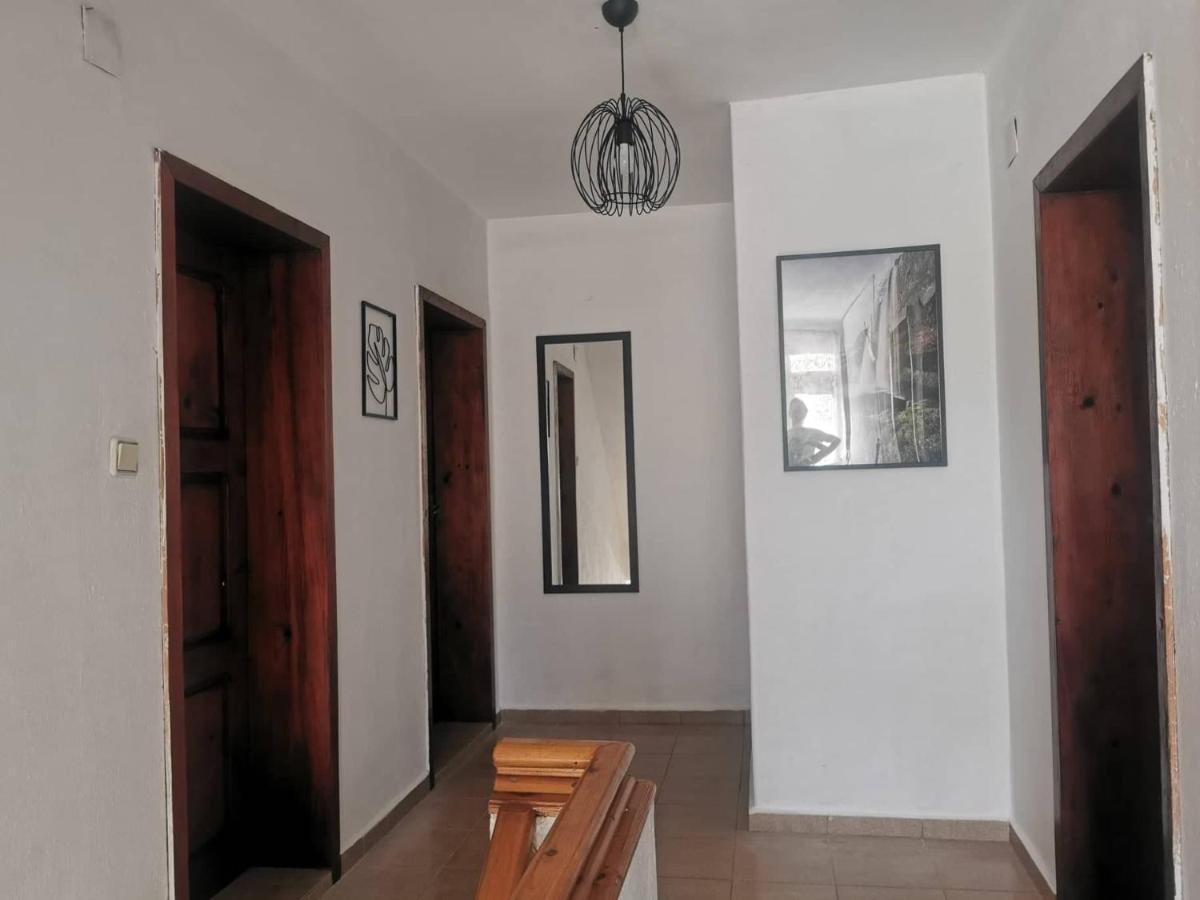 Цвета Hotel Sinemoretz Buitenkant foto