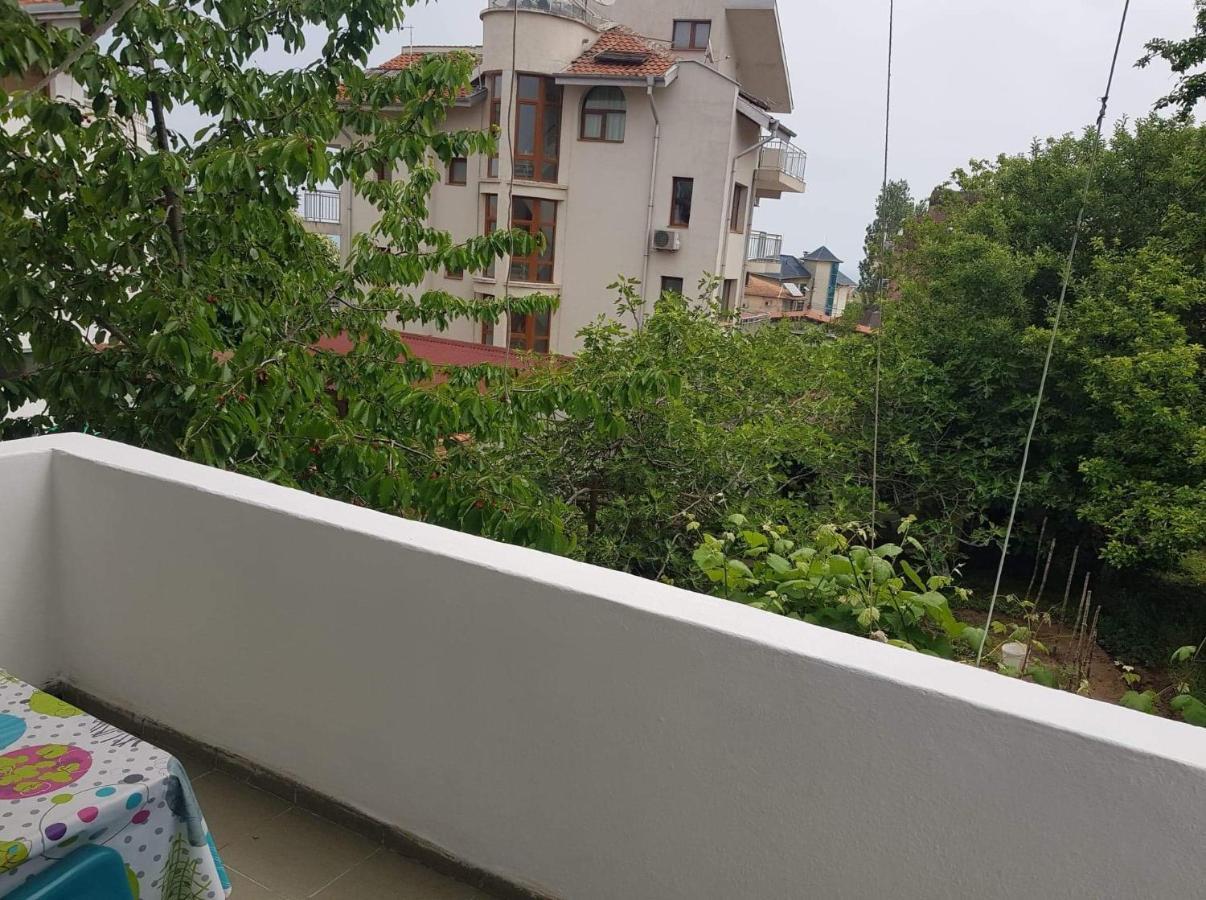 Цвета Hotel Sinemoretz Buitenkant foto